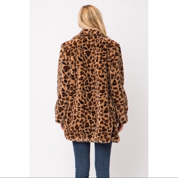 ❄️5⭐️BEST SELLER Leopard Faux Fur Jacket - Picture 6 of 7